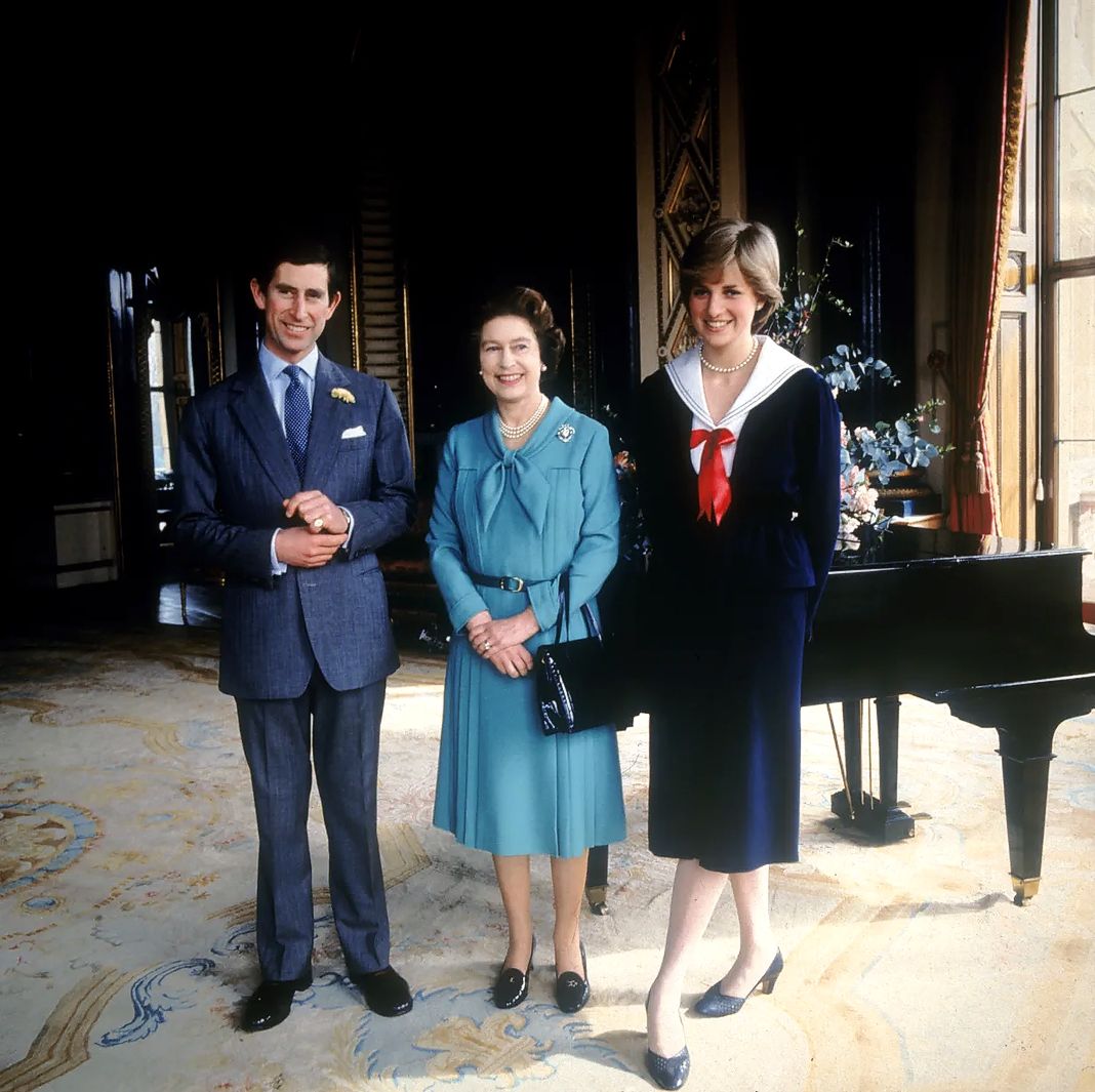 Принц Чарльз, королева Елизавета II и принцесса Диана