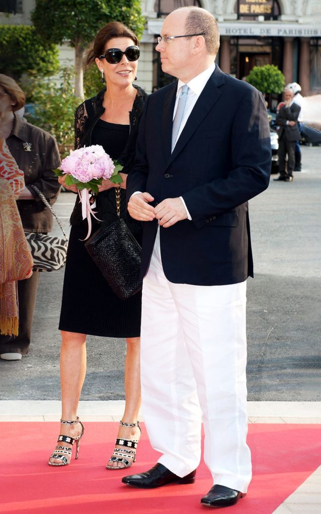 Принцесса Каролина Ганноверская и принц Монако Альбер II на открытии бара Buddha