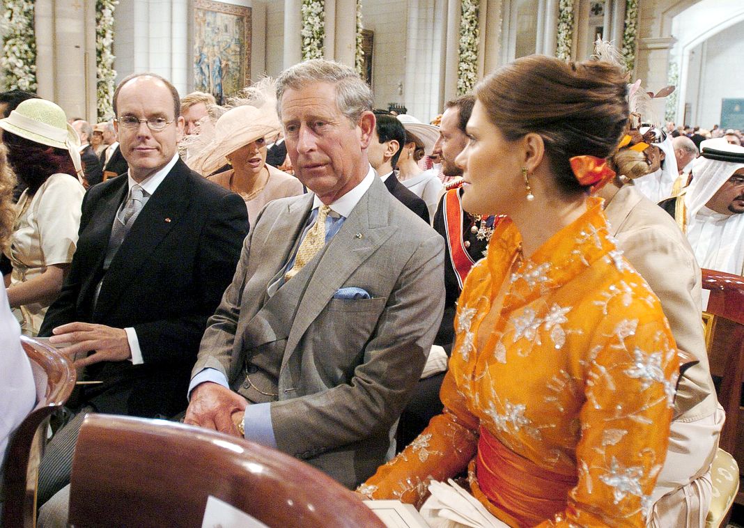 Принцесса Швеции Виктория рядом с принцем Британии Чарльзом и наследным принцем Монако Альбертом
