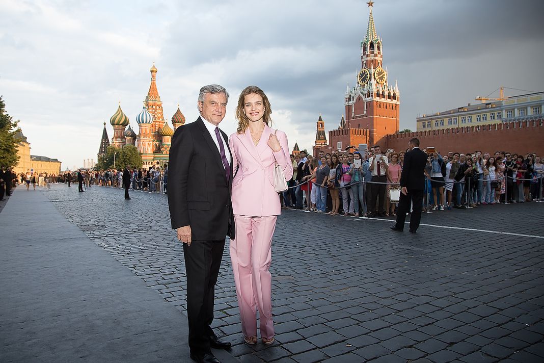 Сидни Толедано и Наталья Водянова на показе Dior на Красной площади.