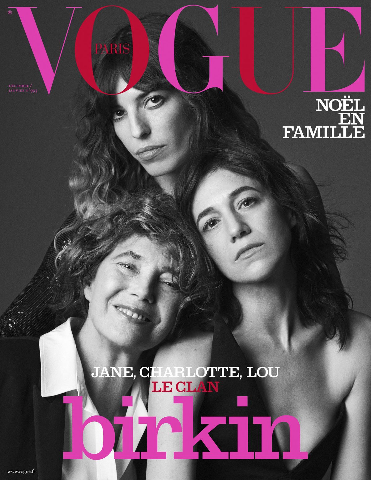 Джейн Биркин с дочерьмя Лу Дуайон и Шарлоттой Генсбур на обложке журнала Vogue Paris