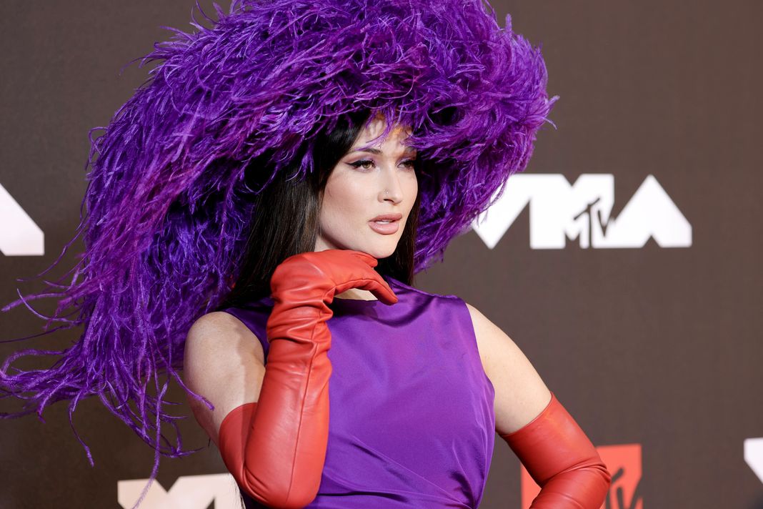 Кейси Масгрэйвс на церемонии вручения премий MTV Video Music Awards 2021, фото 2