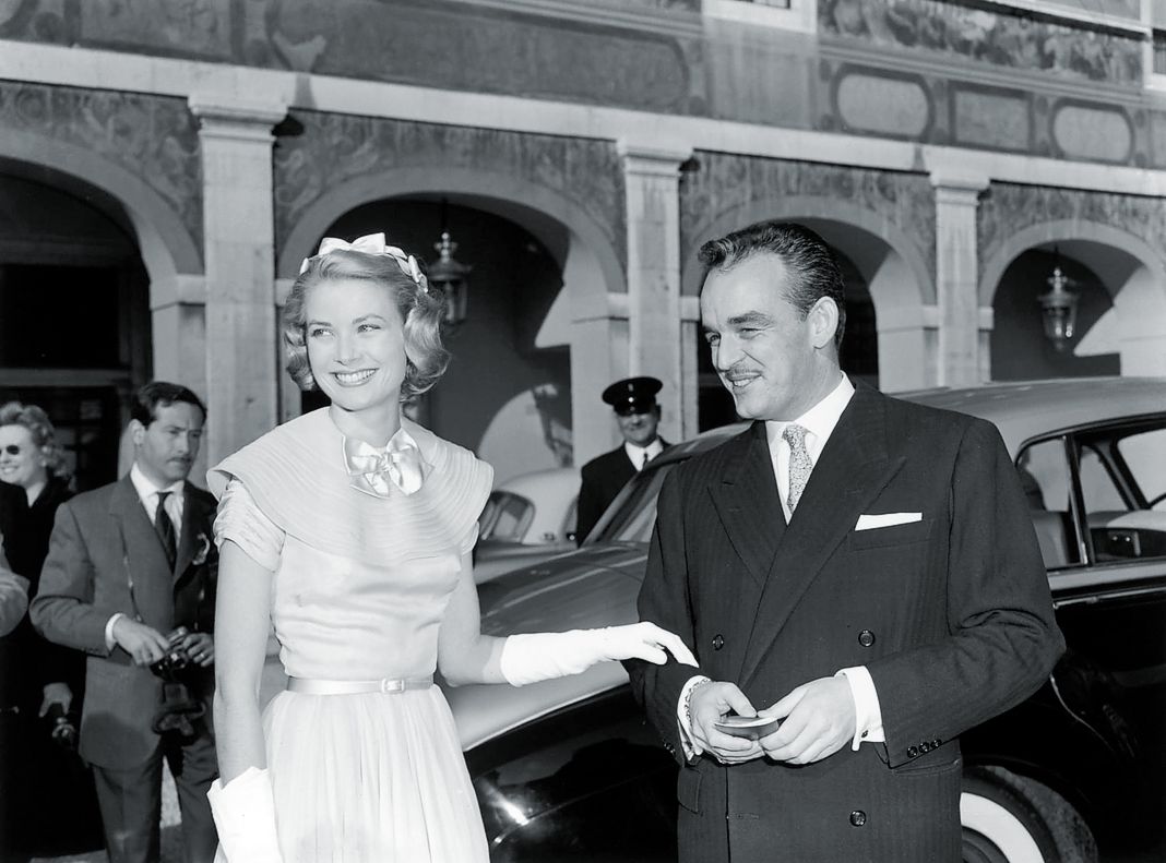 Князь Монако Ренье и его будущая жена принцесса Грейс