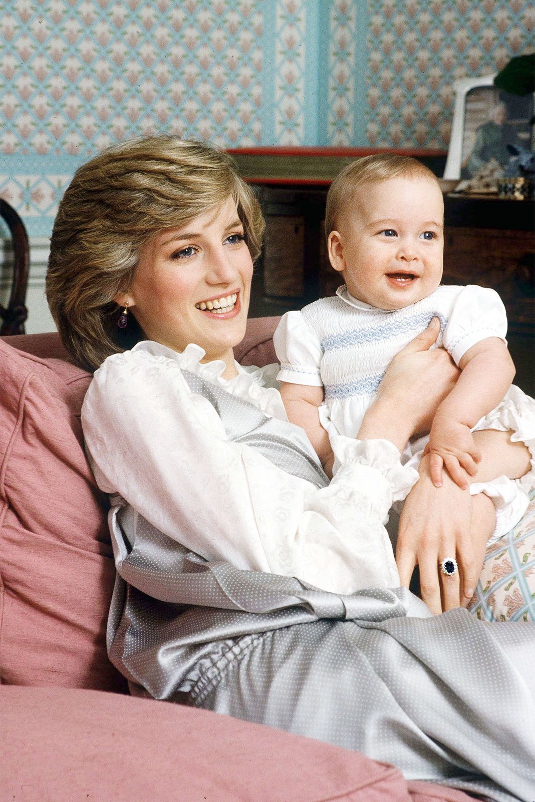 Принцесса Диана с маленьким сыном принцем Уильямом