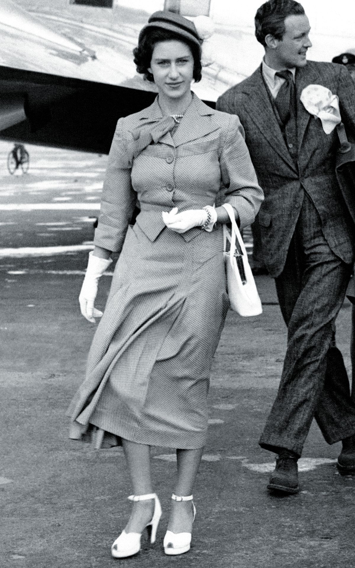 Принцесса Маргарет в аэропорту Лондона, 1 июня 1949 г.
