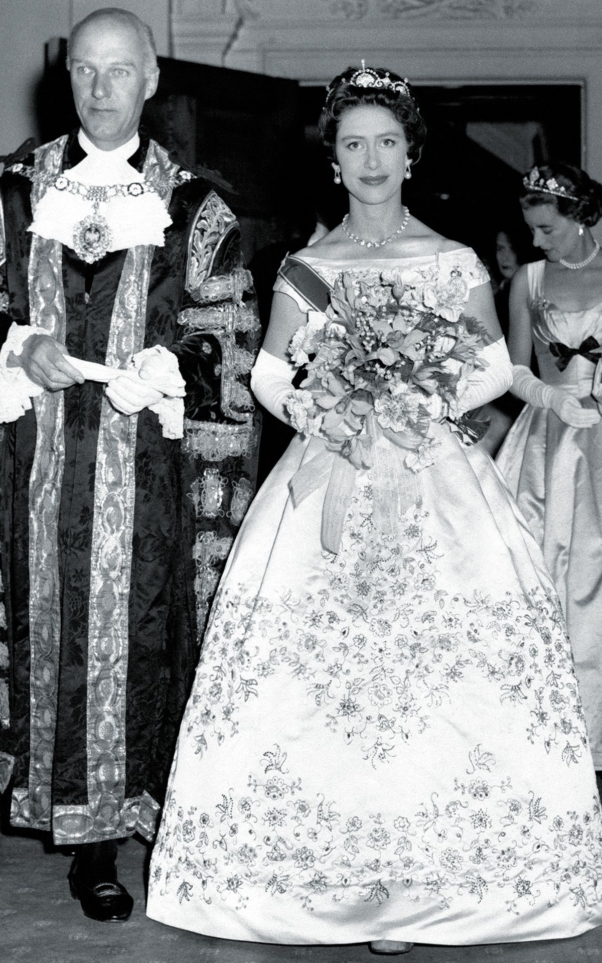 Принцесса Маргарет в Мэншн-Хауз, где мэр устроил приветственный прием в ее честь после ее поездки на Карибское море, Лондон, 13 мая 1958 г.