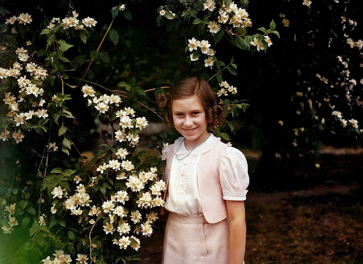 Принцесса в саду Виндзора, 8 июля 1941 г.
