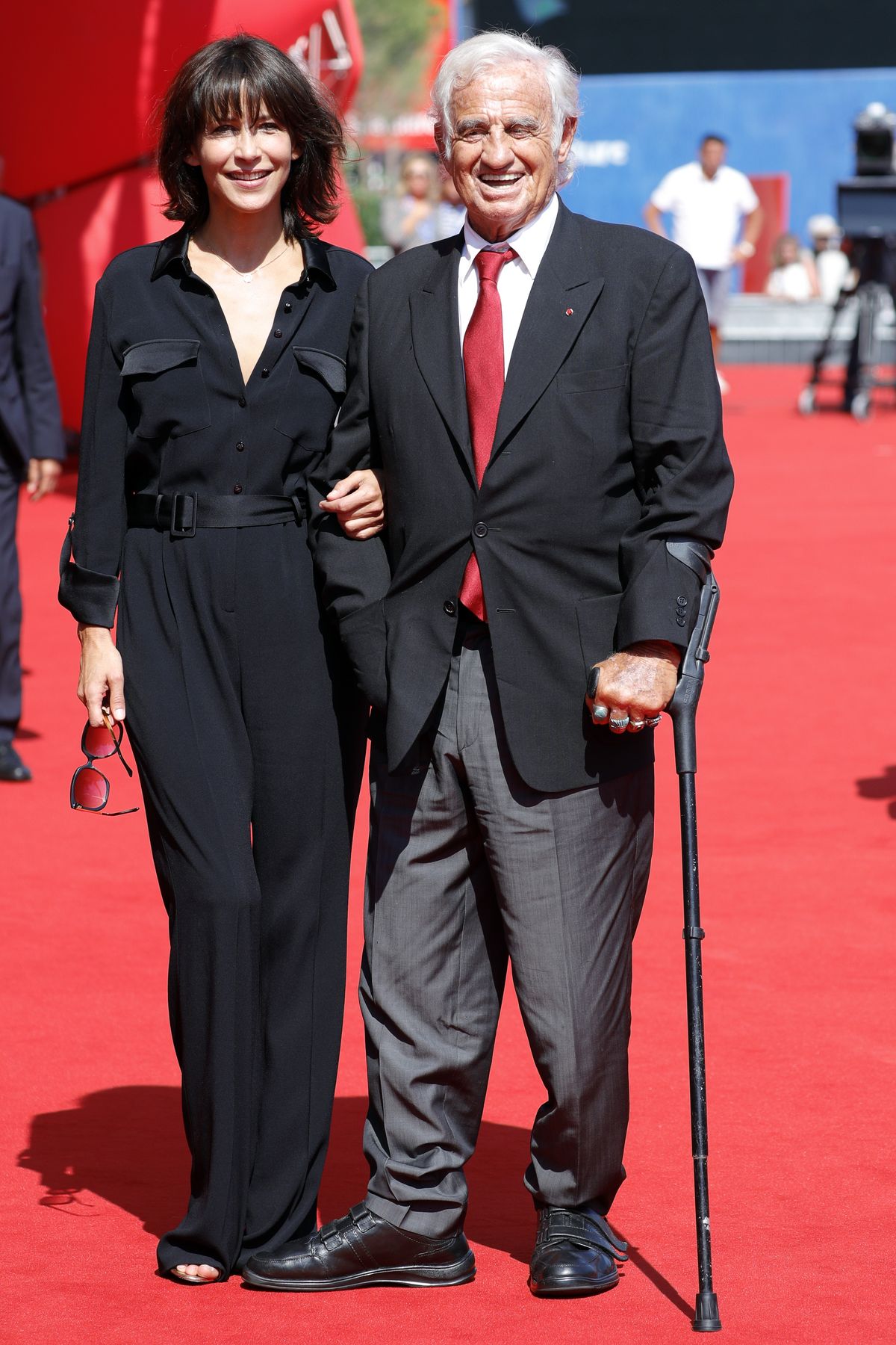 Софи Марсо и Жан Поль Бельмондо на церемонии вручения премии «Золотой лев для Жан-Поля Бельмондо»