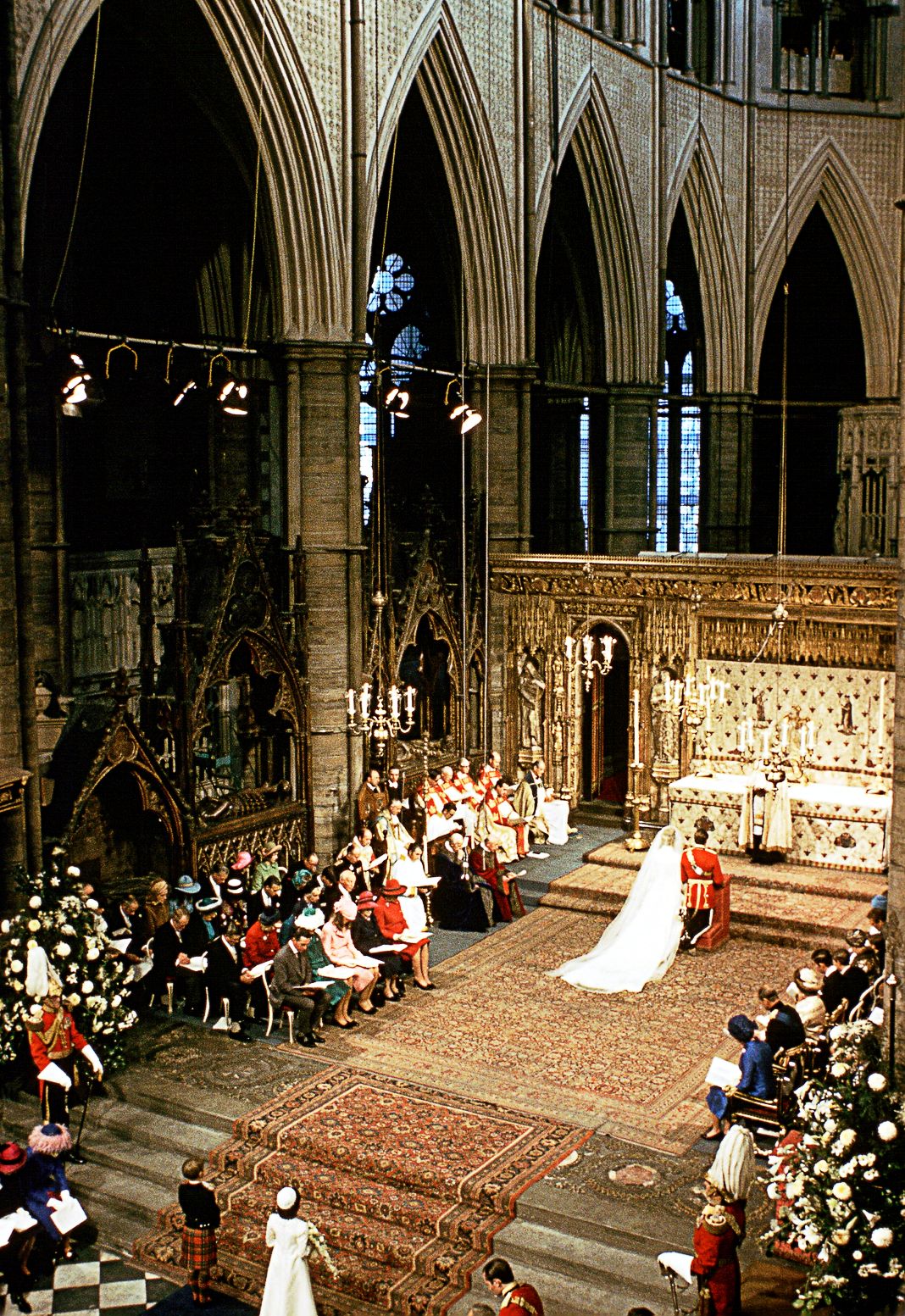 Свадьба принцессы Анны и капитана Марка Филлипса в Вестминстерском аббатстве