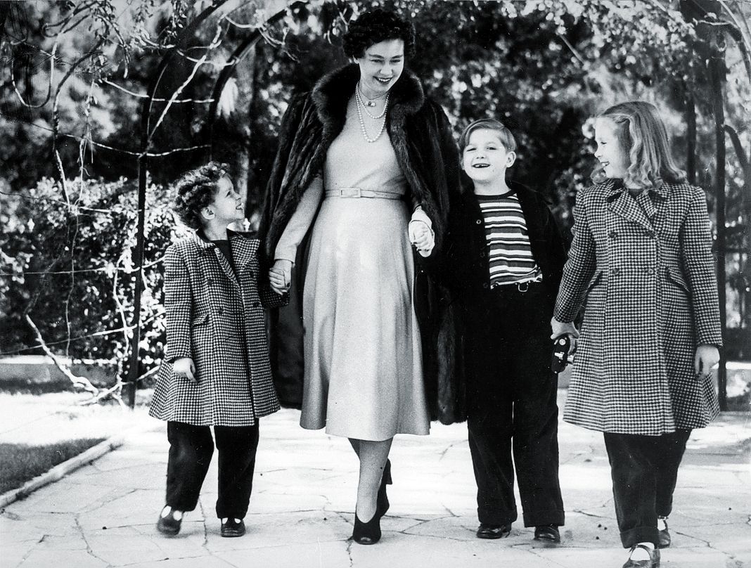 В детстве, Афины, 1948 г.