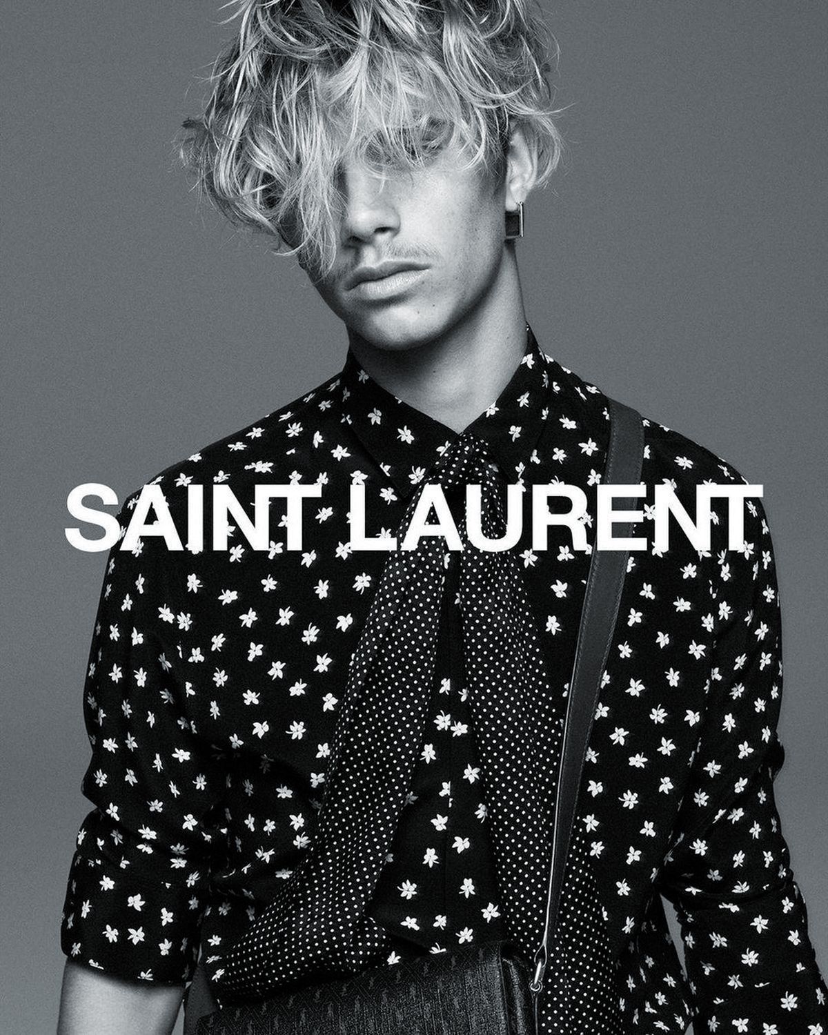 В рекламной кампании Saint Laurent
