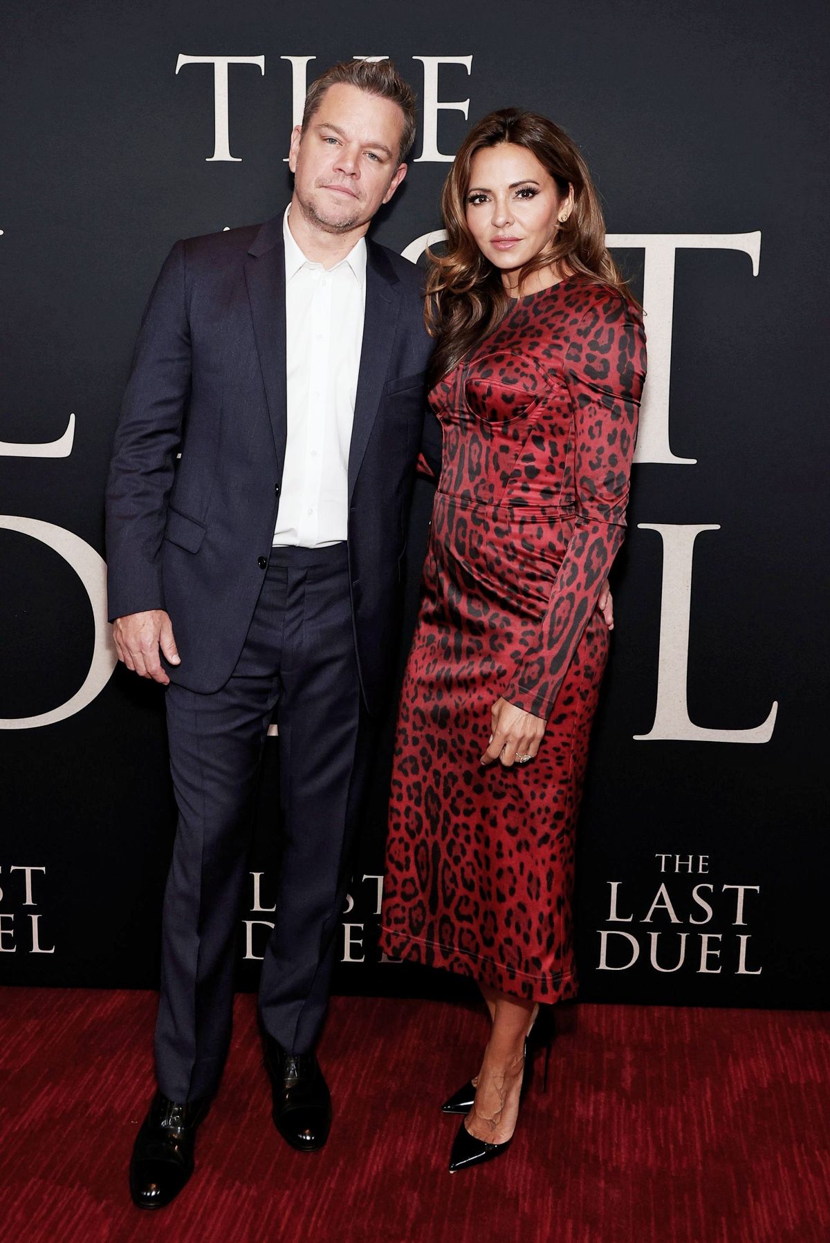 Мэтт Дэймон, Лучана Барросо на премьере фильма «Последняя дуэль» в Нью-Йорке, 9 октября 2021 г.