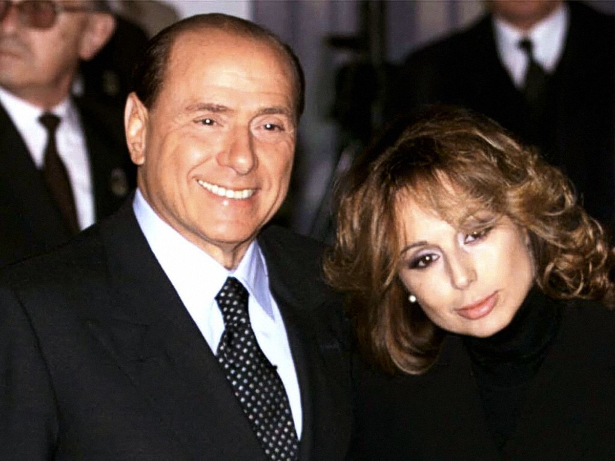 Сильвио Берлускони со своей дочерью Мариной, от первой жены Карлы Делль’Ольо в Милане