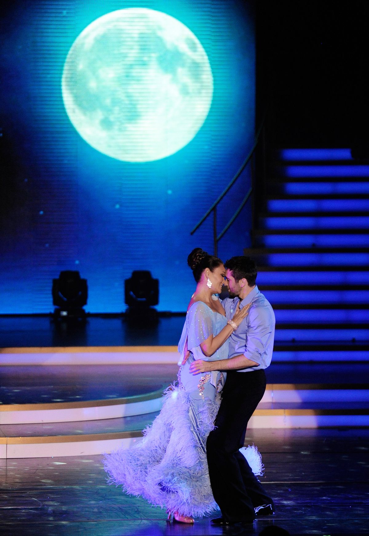 Тиа Каррере и Дмитрий Чаплин во время торжественного открытия шоу «Танцы со звездами: Концерт в Лас-Вегасе»