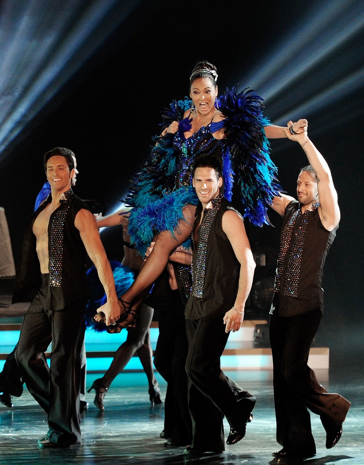 Тиа Каррере во время торжественного открытия шоу «Танцы со звездами: Концерт в Лас-Вегасе»