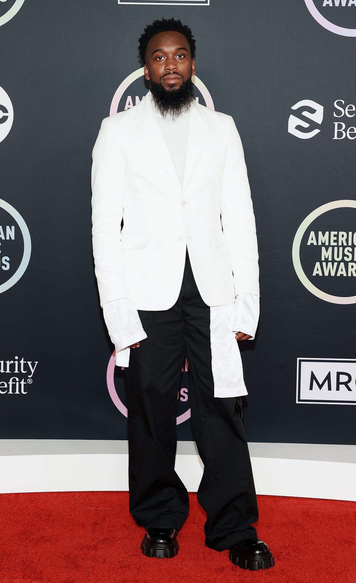 Данте Бове на музыкальной премии American Music Awards 2021