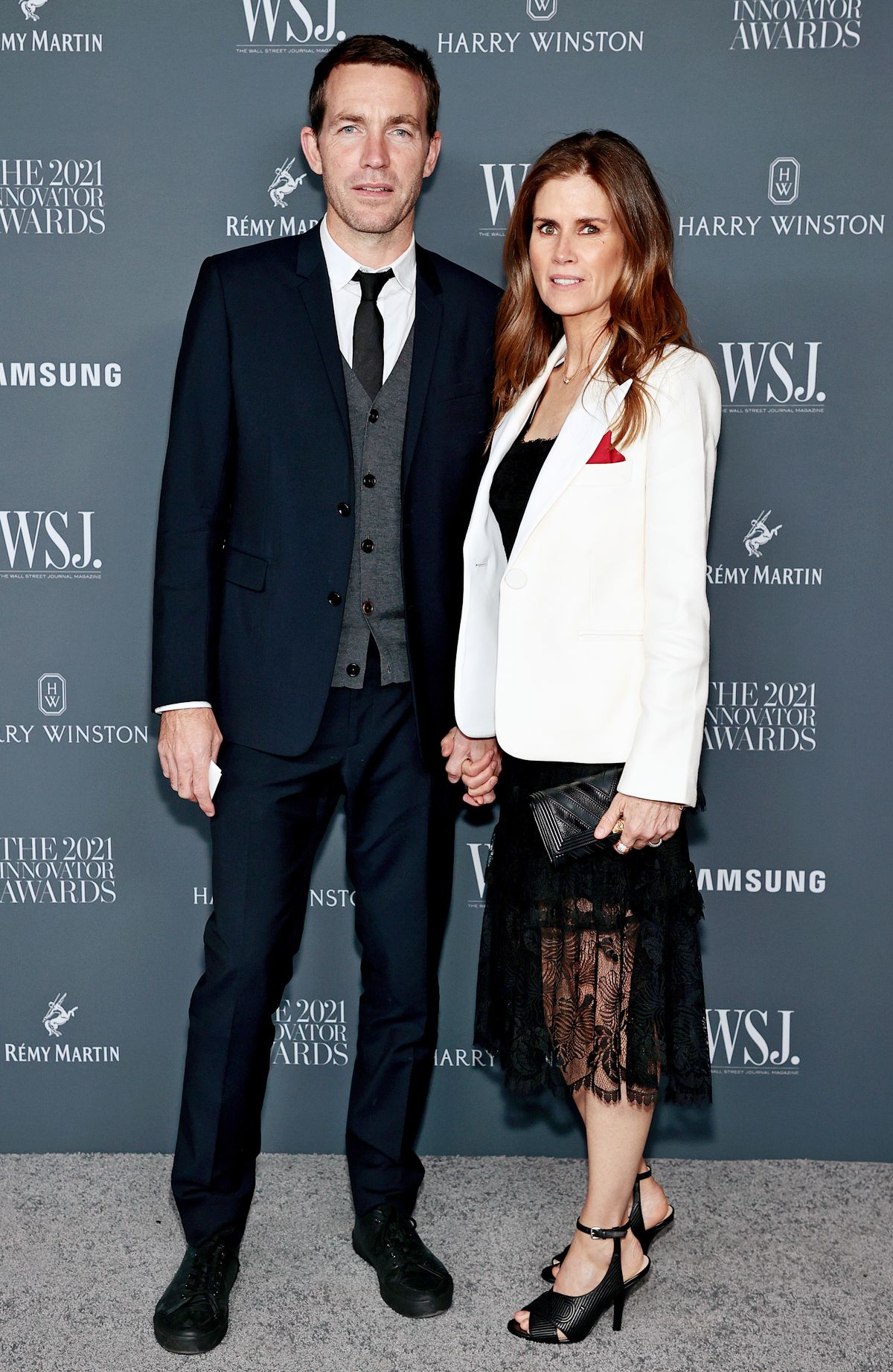 Дэвид Невилл, Гуччи Вестман на церемонии вручения премии журнала WSJ Innovator Awards 2021 в Нью-Йорке, 1 ноября 2021 г.