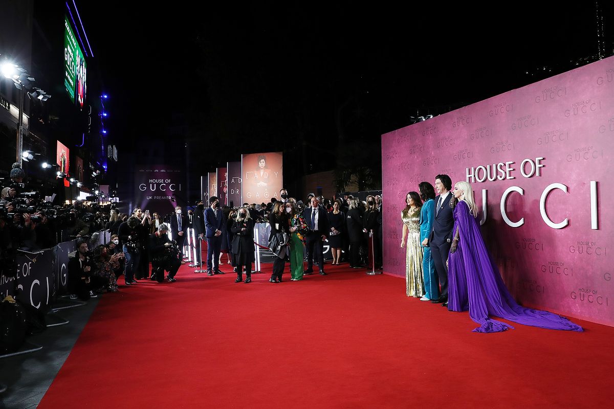 Сальма Хайек, Джаред Лето, Адам Драйвер, Леди Гага на премьере фильма «Дом Gucci» в Лондоне, фото 2