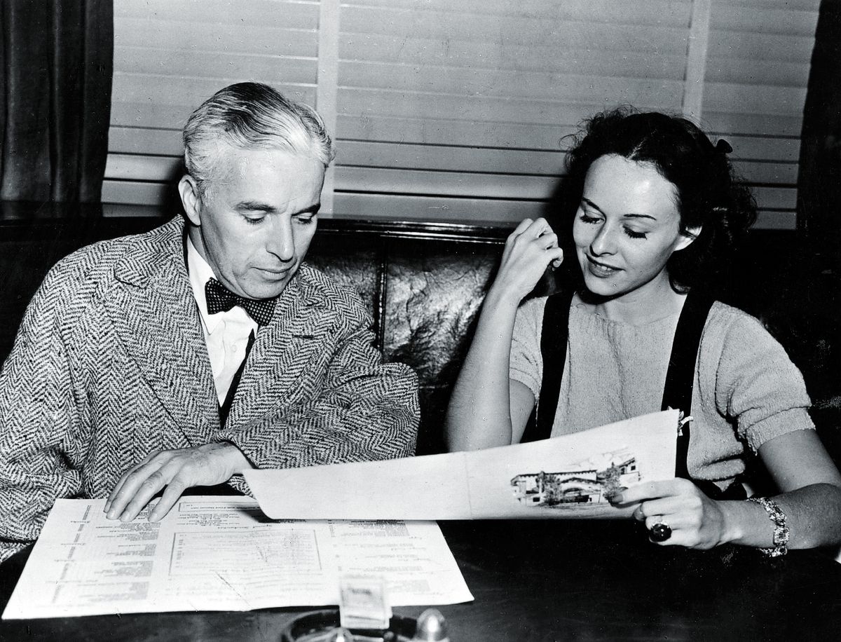 Чарли Чаплин с бывшей женой актрисой Полетт Годдард