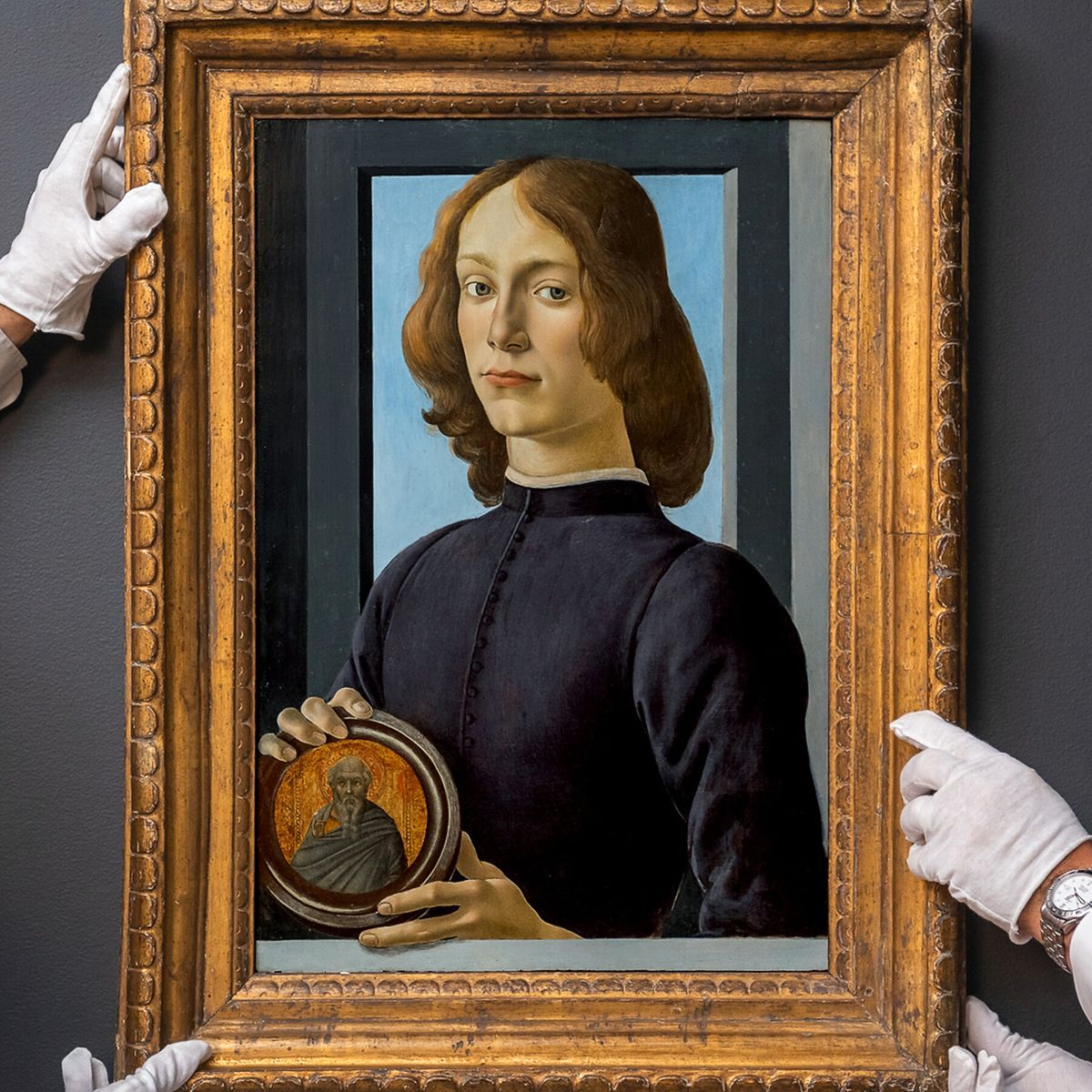 Картина «Портрет молодого человека с медальоном» Сандро Боттичелли, фото 2
