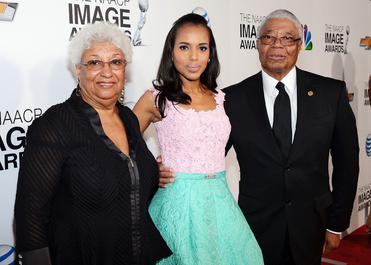 Керри Вашингтон с родителями Валери Вашингтон и Эрлом Вашингтоном на 44-й церемонии вручения премии Image Awards