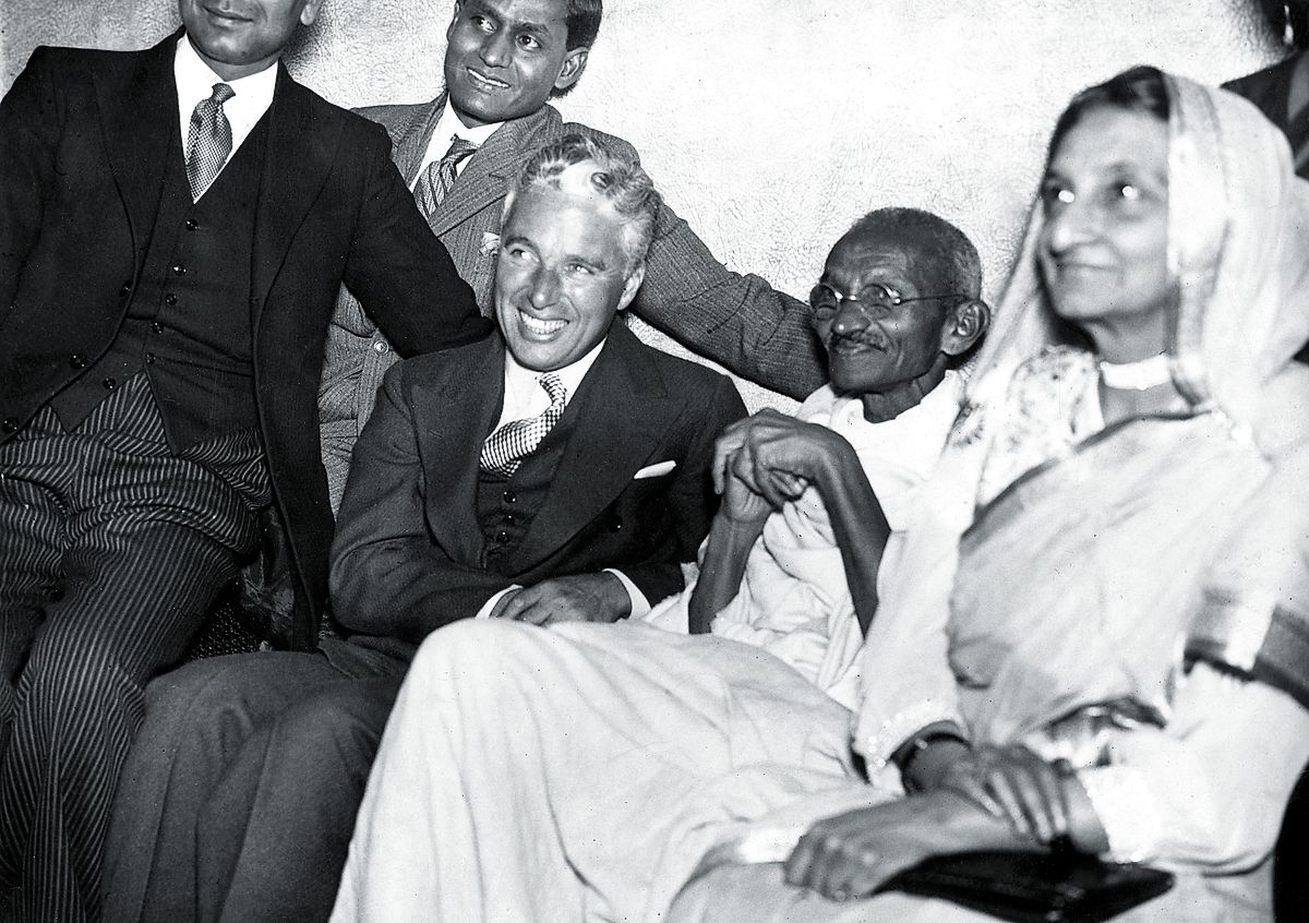 Махатма Ганди с Чарли Чаплином в Лондоне