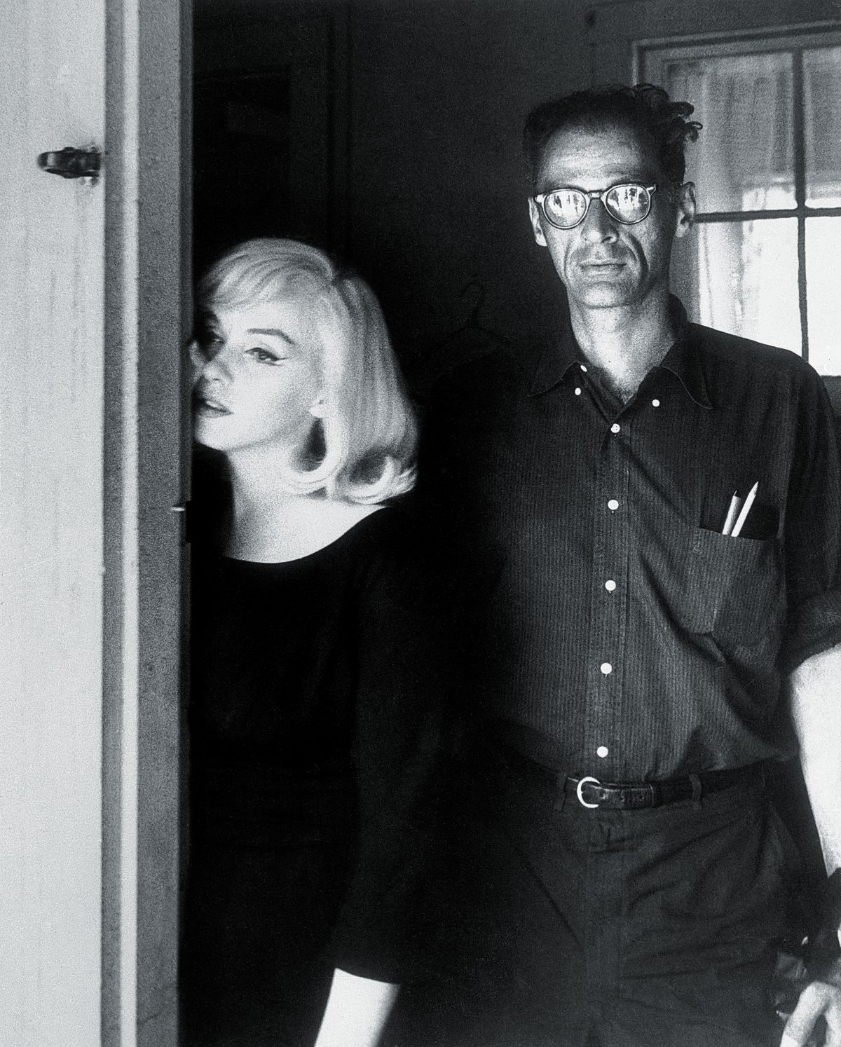 Мэрилин Монро с Артуром Миллером репетируют фильм «Неприкаянные», 1961 г.