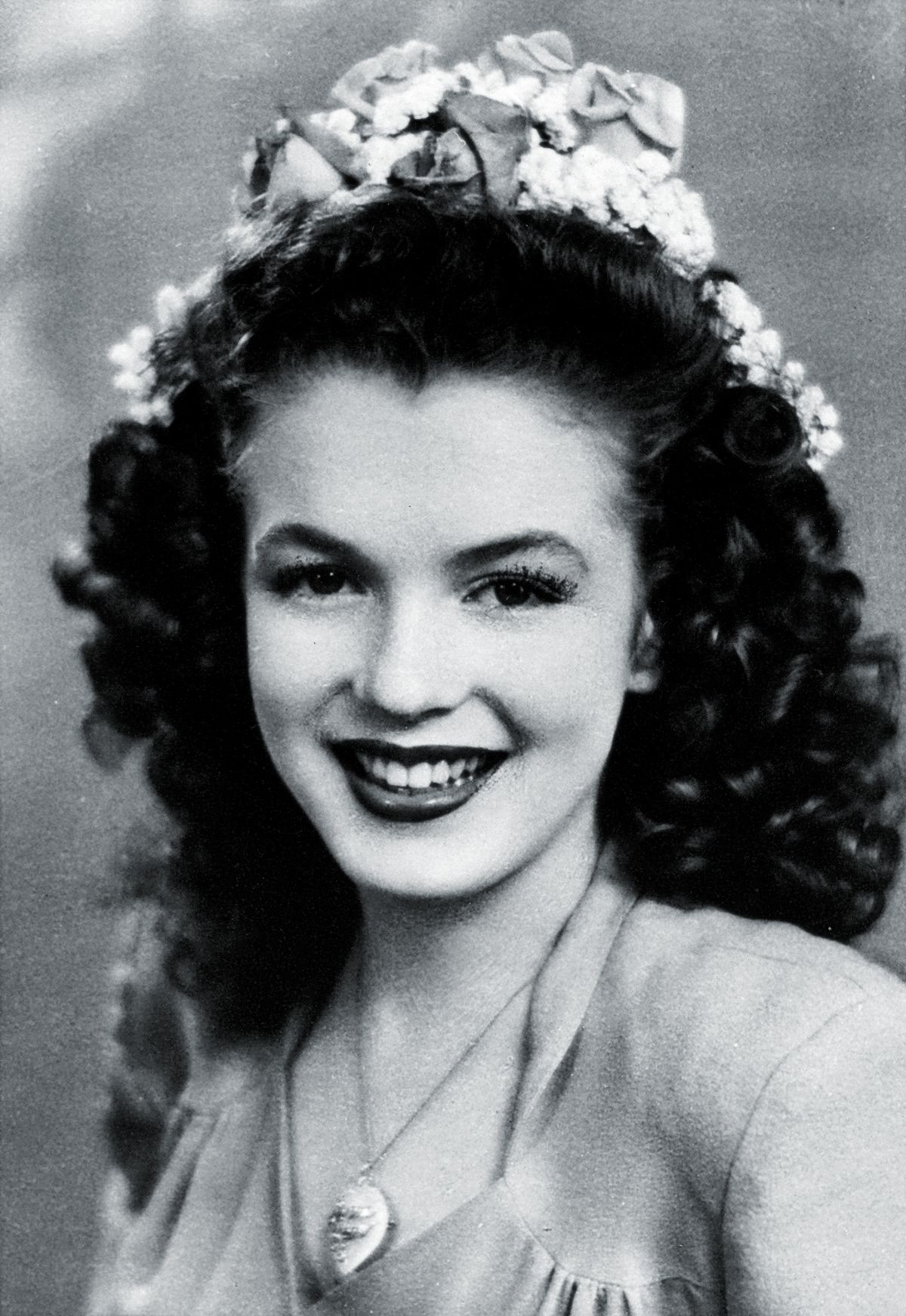 Мэрилин Монро в юности, 1941 г.
