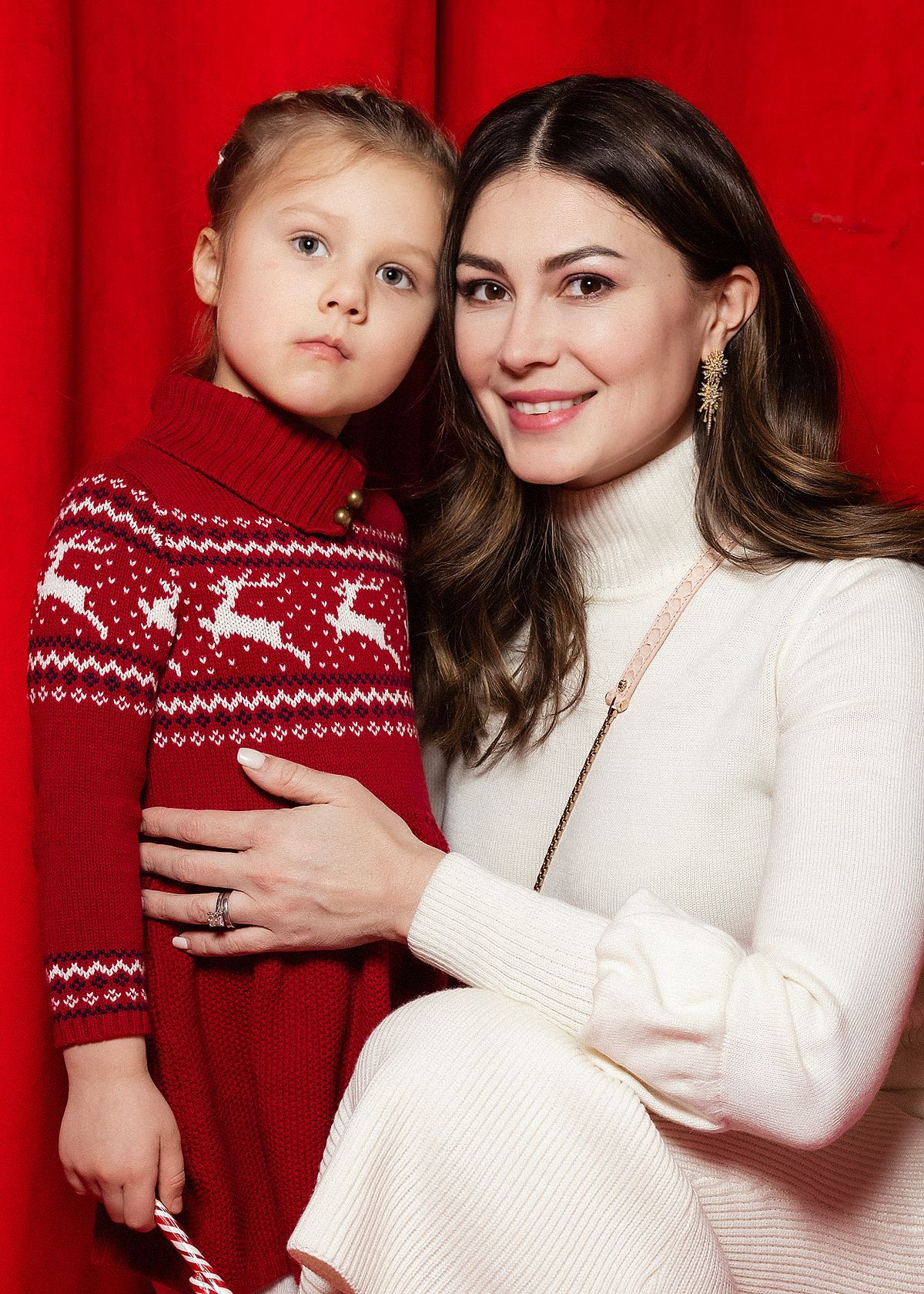 Ольга Ушакова с дочкой на детской елке в Галереях «Времена Года», фото 2