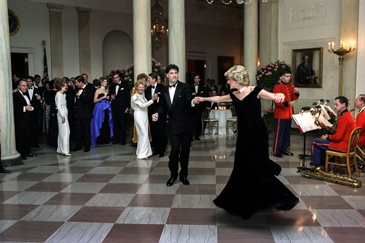 Диана танцует с Джоном Траволтой, фото 1