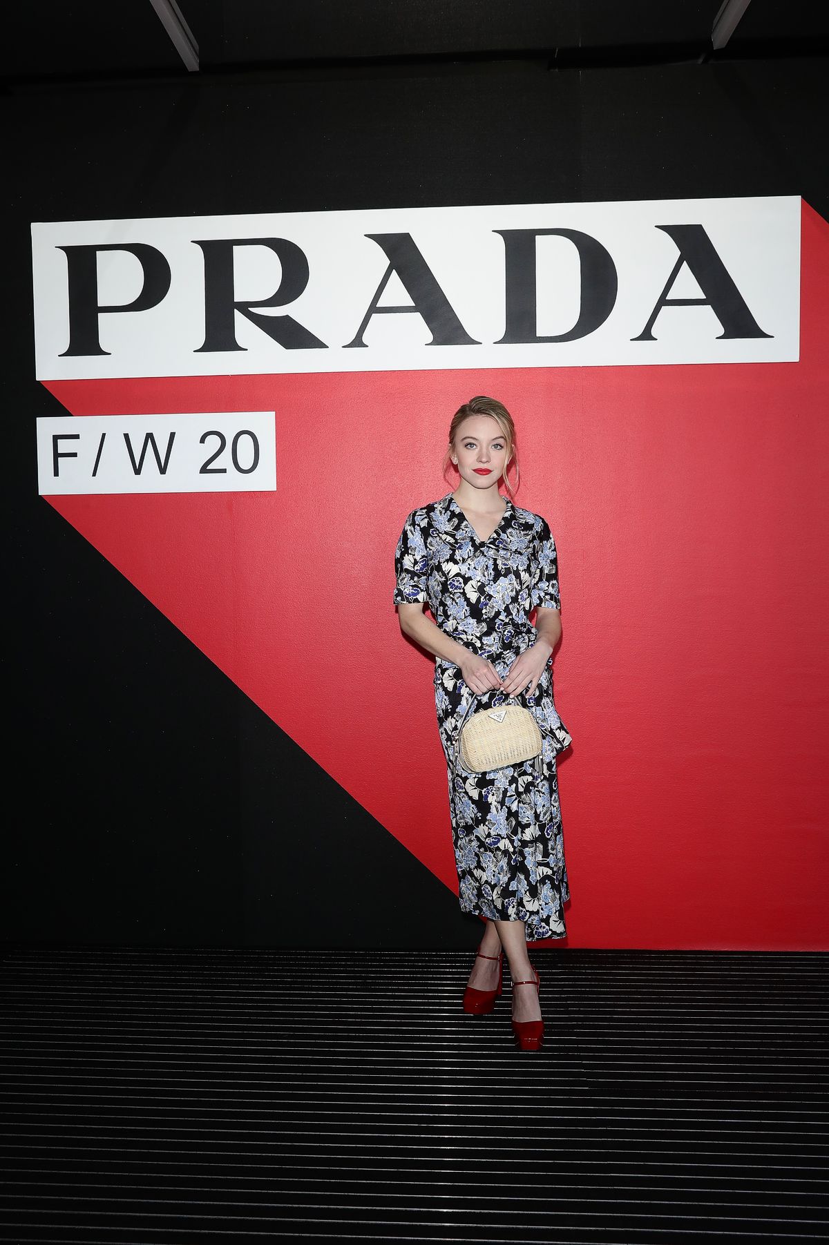 Сидни Суини на шоу Prada Осень/Зима 2020/2021