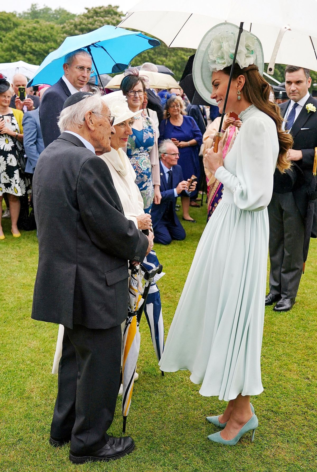 Кэтрин, герцогиня Кембриджская на Королевской садовой вечеринке в Букингемском дворце, 25 мая 2022 г., фото 4