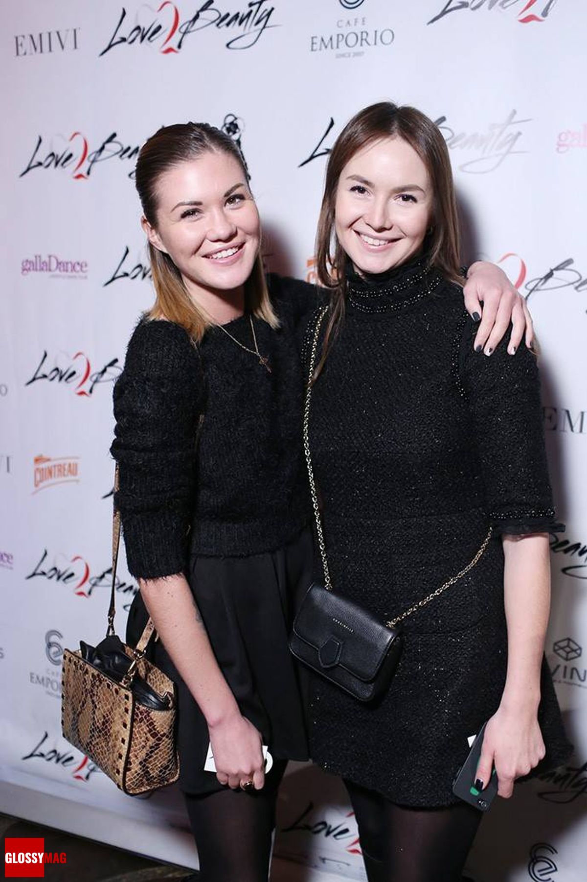 Александра Абрамова (Estée Lauder) и Дарья Фролова (Clinique) на праздновании 2-летия Love2Beauty.ru в EMPORIO CAFE, 20 ноября 2014 г.