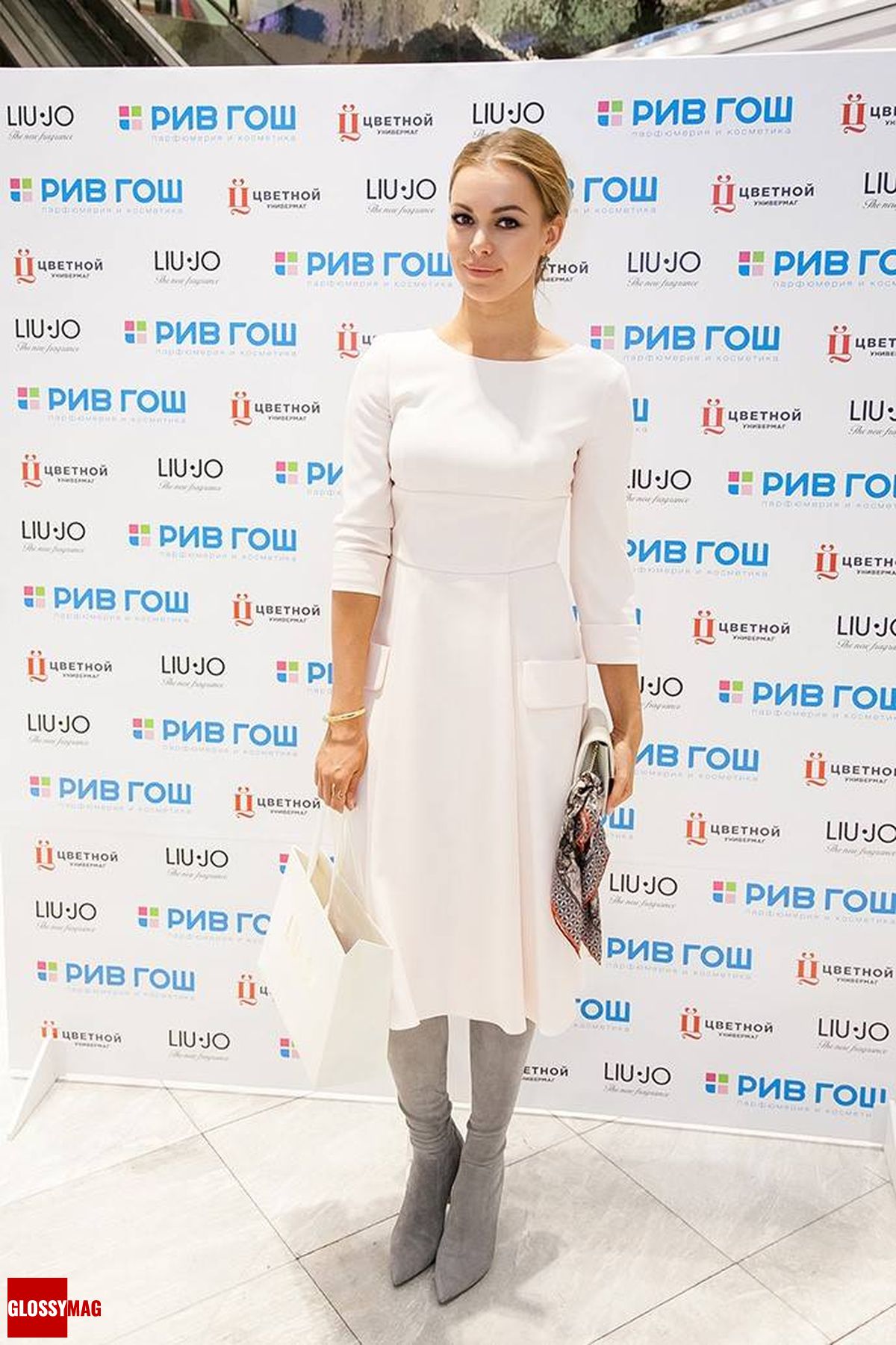 Анастасия Романцова на эксклюзивной премьере парфюмерного бренда Liu Jo в Рив Гош «Цветной», 9 апреля 2015 г.