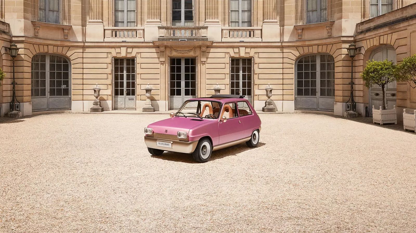 Электромобиль Renault 5 Diamant создан Пьером Гоналоном в честь 50-летия культового автомобиля