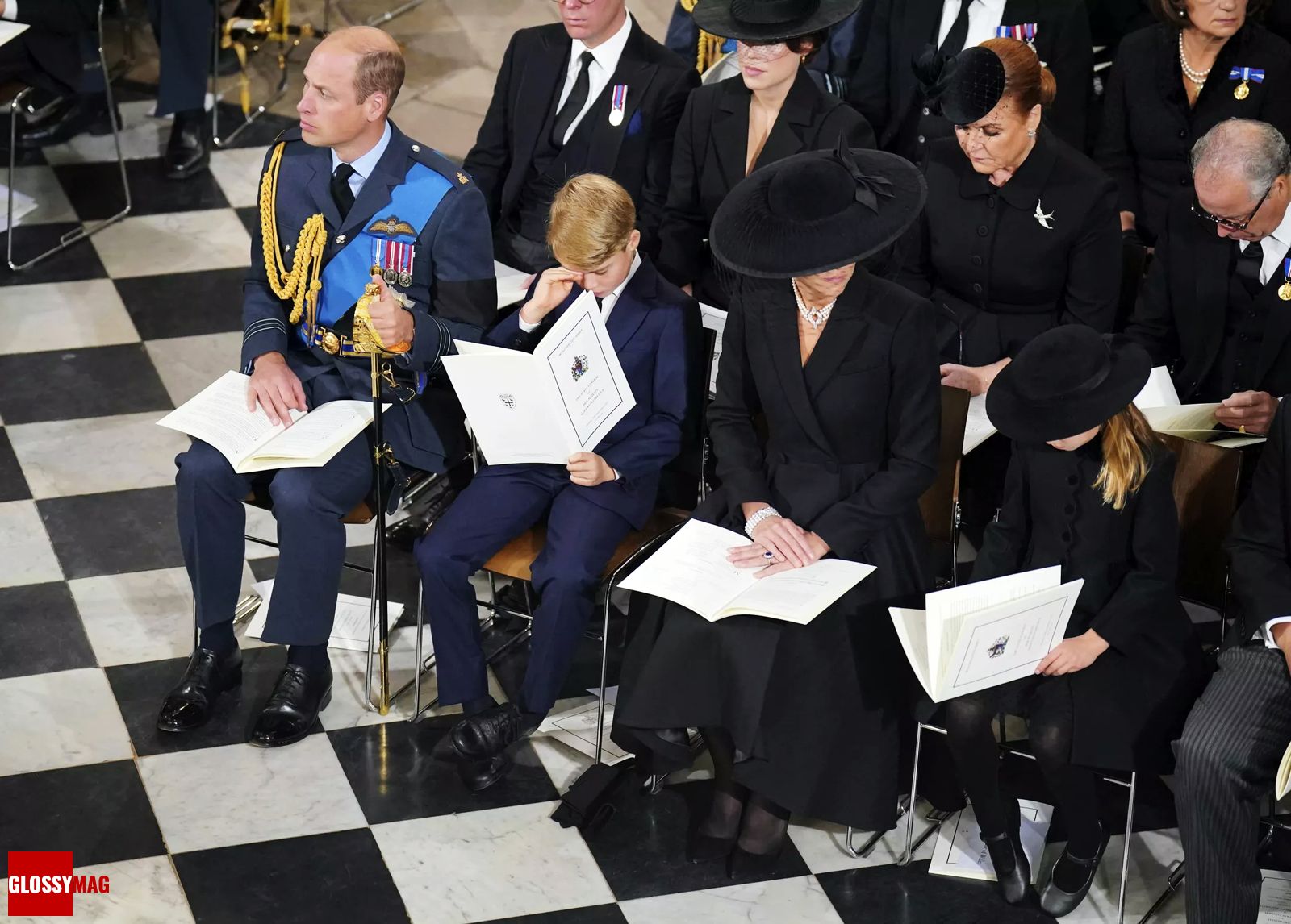 Уильям, принц Уэльский; принц Джордж; Кэтрин, принцесса Уэльская; и принцесса Шарлотта на похоронах королевы Елизаветы II, 19 сентября 2022 г.