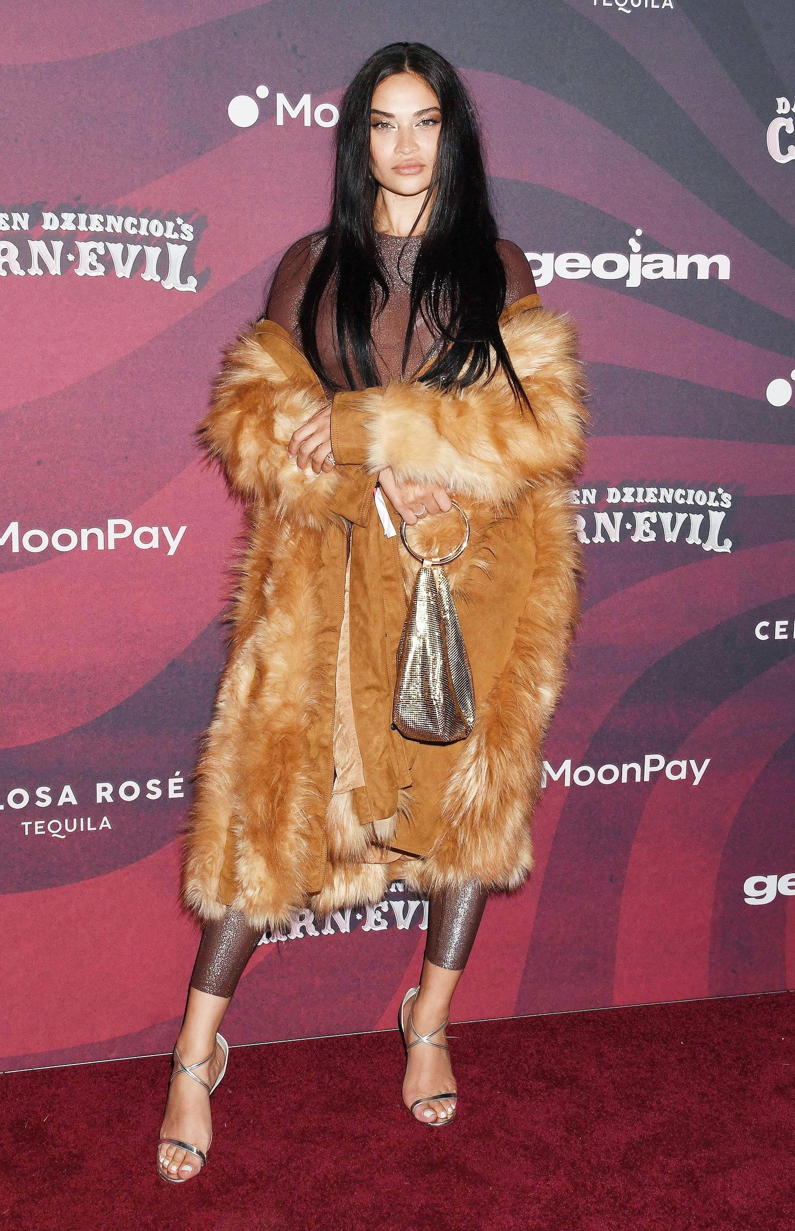 Шанина Шейк на вечеринке Carn*Evil в честь Хэллоуина в Лос-Анджелесе, 30 октября 2022 г.
