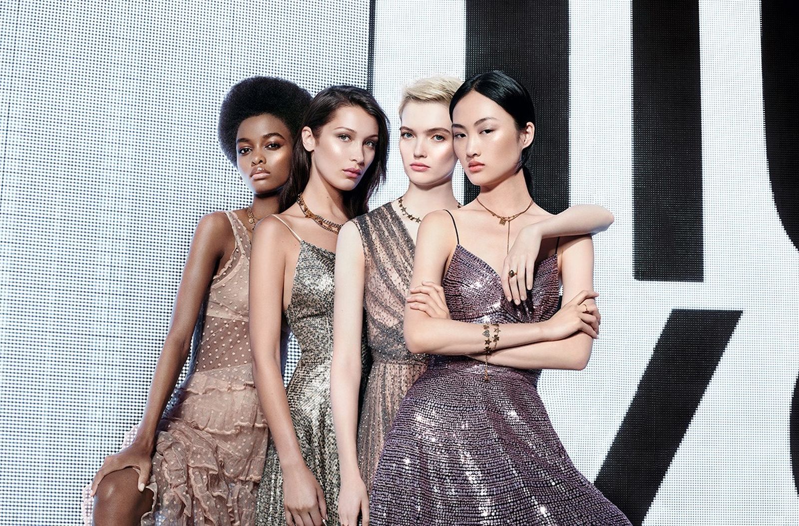 Белла Хадид, Рут Белл, Джин Вен и Блесня Минхер в рекламной кампании Dior Backstage