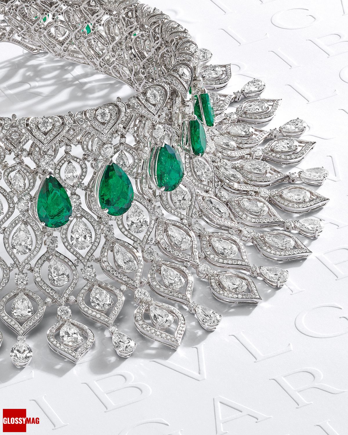 Украшение-трансформер Emerald Glory Bvlgari Eden The Garden of Wonders, фото 2 Украшение-трансформер Emerald Glory из коллекции Bvlgari Eden The Garden of Wonders, фото 2